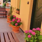 דירה La Casa Di Lucy Cosy מונטרוסו אל מארה