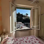 La Casa Di Lucy Cosy דירה